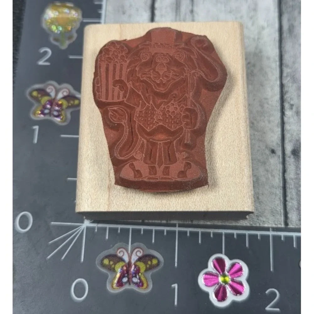 Stampin' Up! Lion Tamer Circus Holding Popcorn 1990 Rubber Stamp Wood #G34